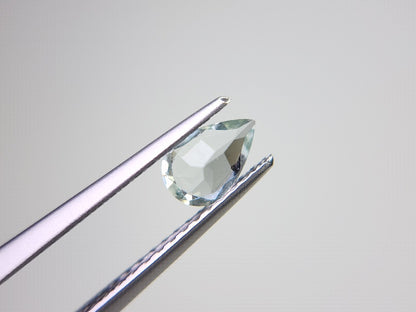 gBE-133　グリーンベリル　0.30ct