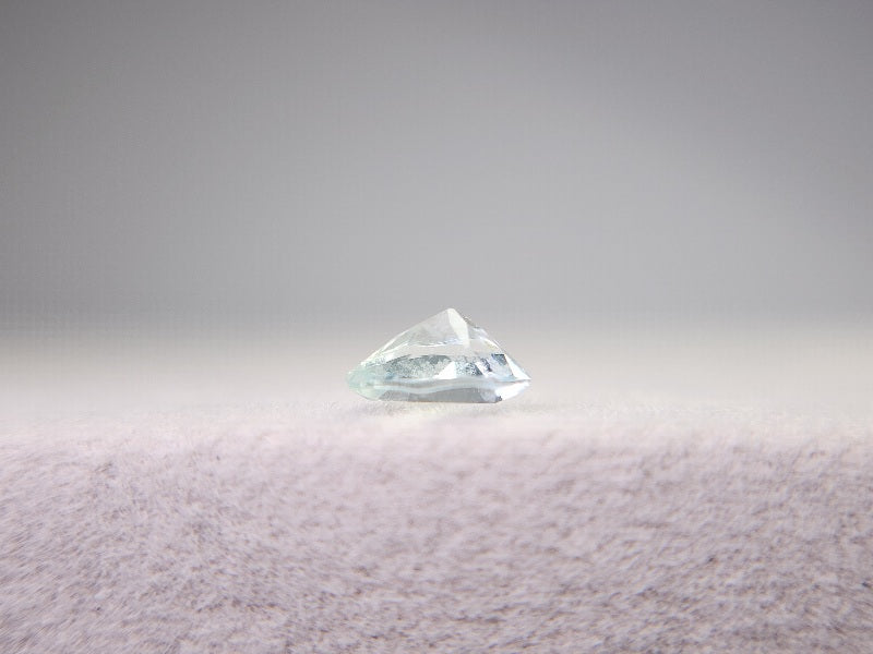 gBE-121　グリーンベリル　0.33ct