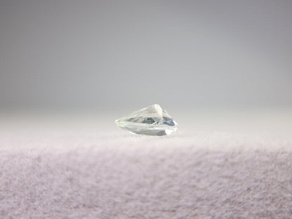 gBE-122　グリーンベリル　0.33ct