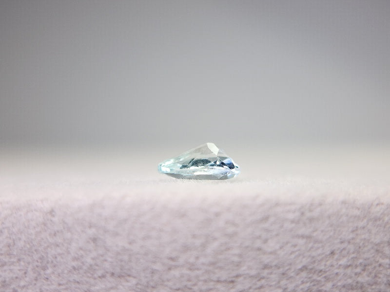 gBE-123　グリーンベリル　0.33ct