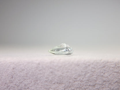 gBE-128　グリーンベリル　0.32ct