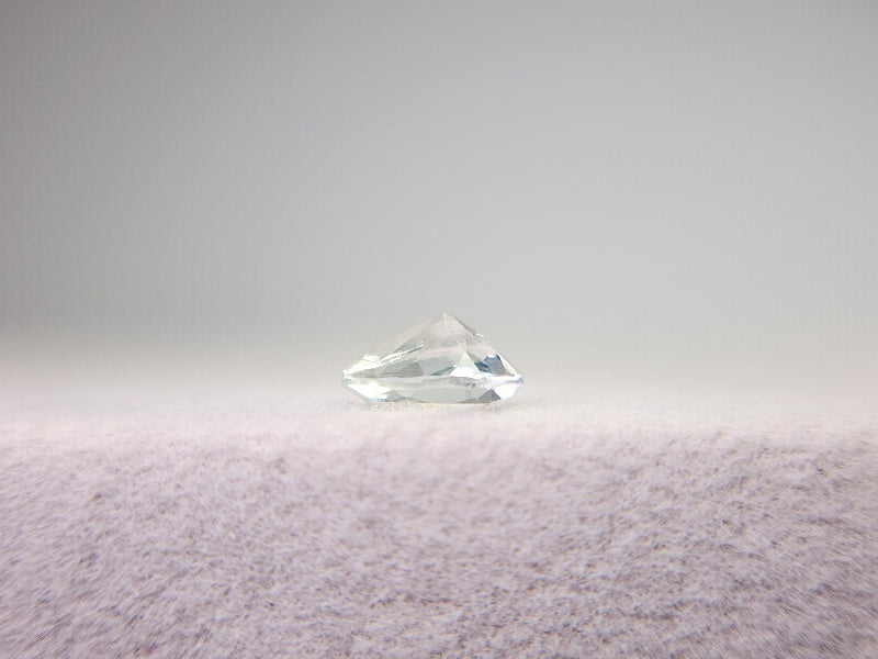 gBE-131　グリーンベリル　0.31ct