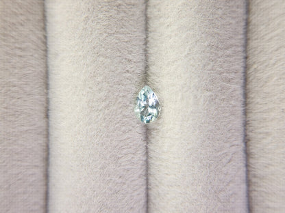 gBE-121　グリーンベリル　0.33ct