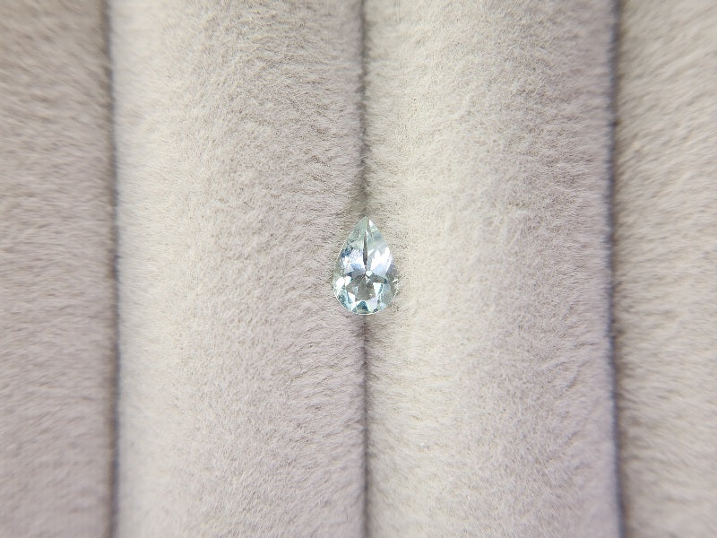 gBE-124　グリーンベリル　0.32ct