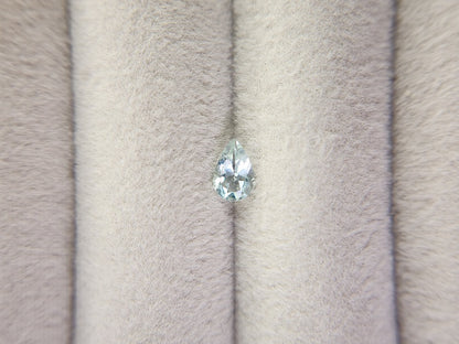 gBE-124　グリーンベリル　0.32ct