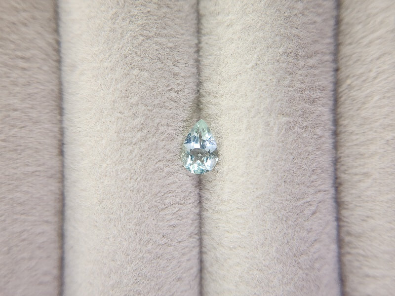 gBE-125　グリーンベリル　0.32ct