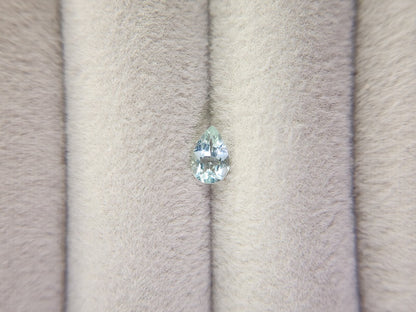 gBE-130　グリーンベリル　0.31ct