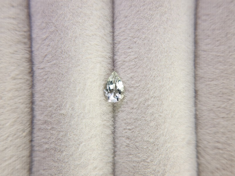 gBE-129　グリーンベリル　0.32ct