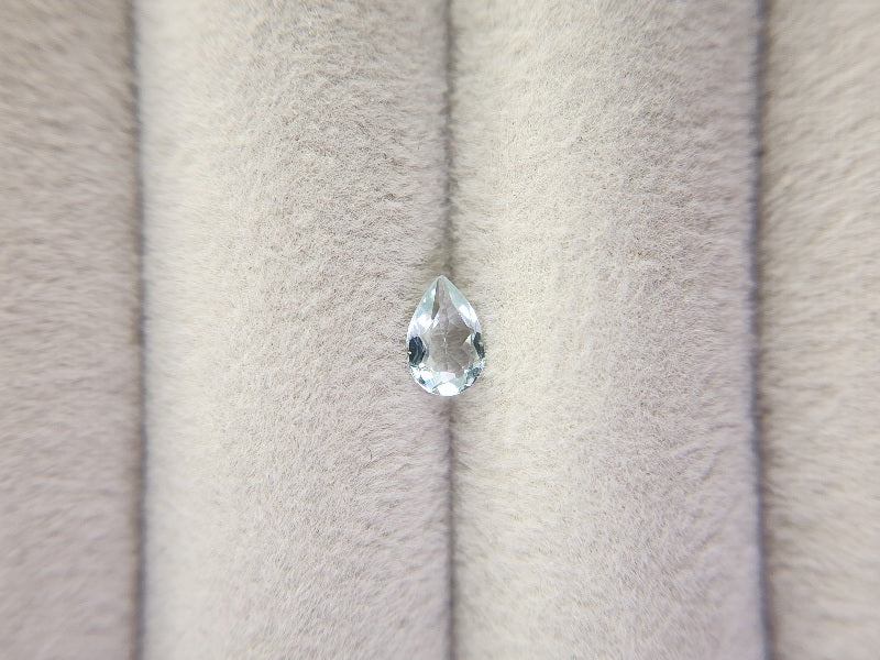 gBE-135　グリーンベリル　0.39ct