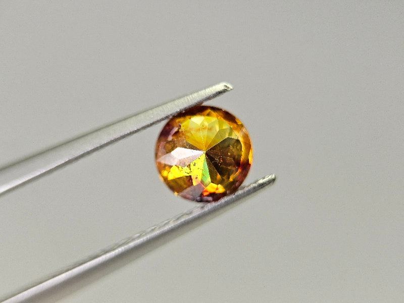 SPHA-16-2　スファレライト　0.77ct