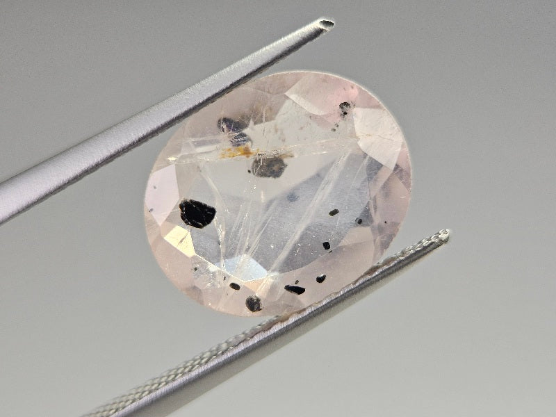 MICir-15　マイカインローズクォーツ　4.05ct