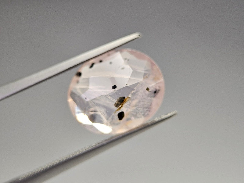 MICir-15　マイカインローズクォーツ　4.05ct