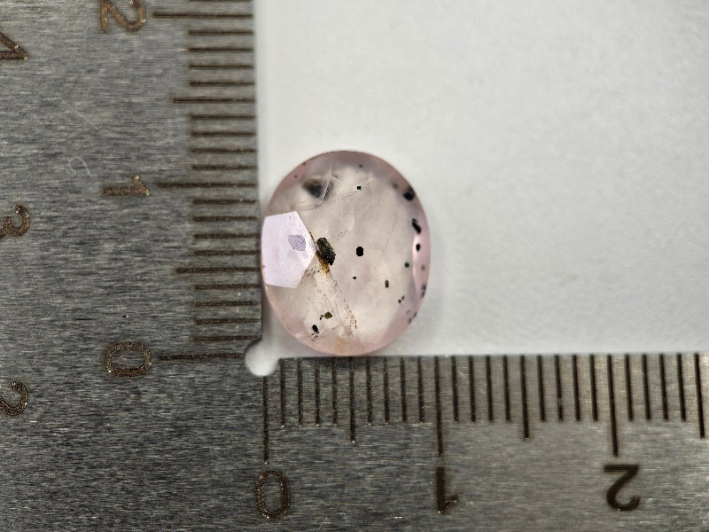 MICir-15　マイカインローズクォーツ　4.05ct