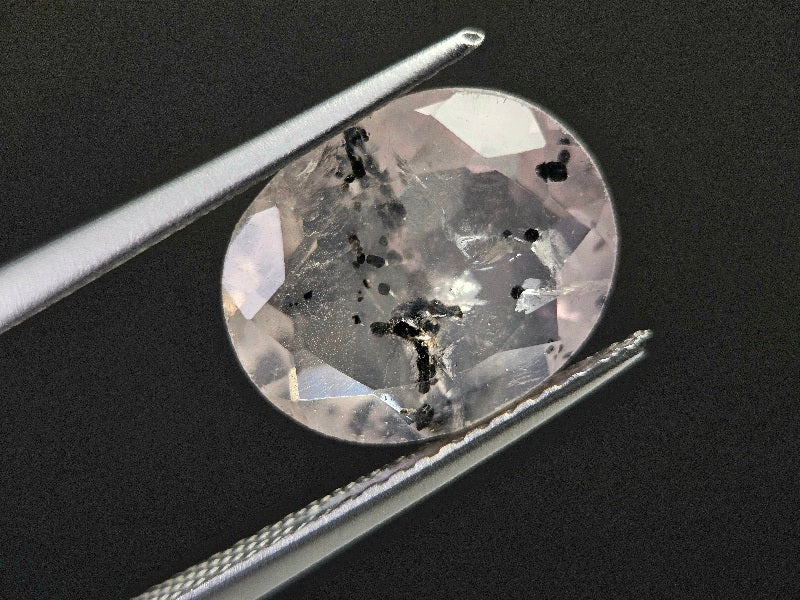 MICir-18　マイカインローズクォーツ　4.03ct