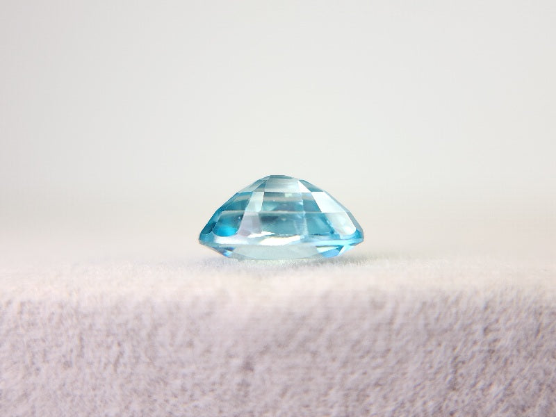 blZ-8　ブルージルコン　1.59ct