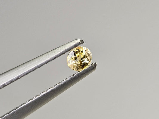 【500円均一】6/22新着！　イエローサファイア　0.12ct　3