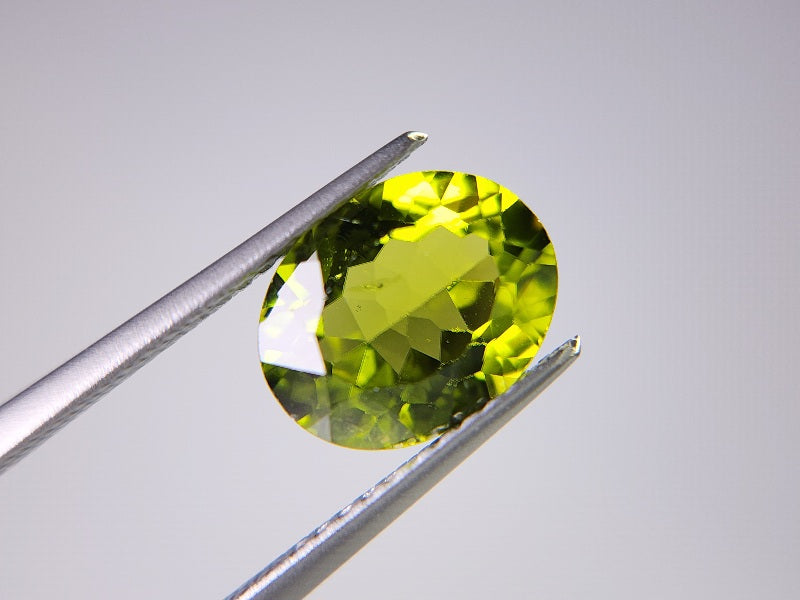 PE-8　ペリドット　2.80ct