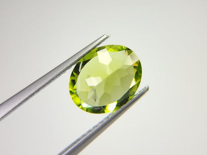 PE-11　ペリドット　2.60ct