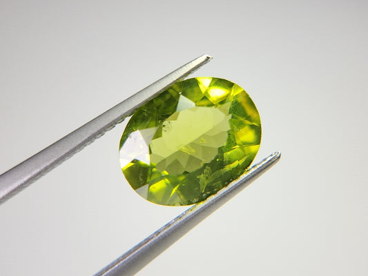 PE-13　ペリドット　2.57ct
