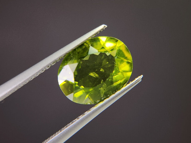 PE-13　ペリドット　2.57ct