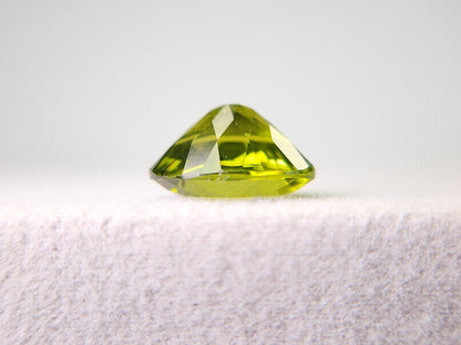 PE-7　ペリドット　2.92ct