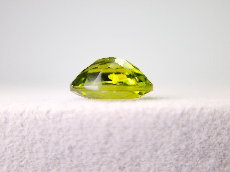PE-8　ペリドット　2.80ct