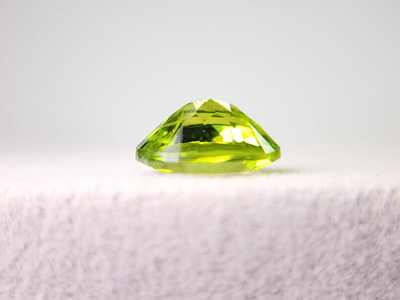 PE-11　ペリドット　2.60ct