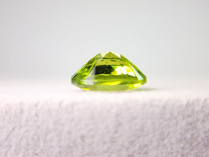 PE-11　ペリドット　2.60ct
