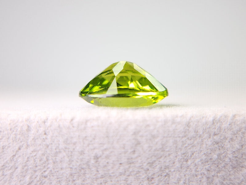 PE-12　ペリドット　2.59ct
