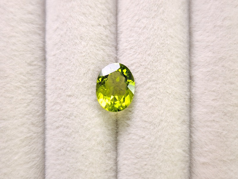 PE-8　ペリドット　2.80ct