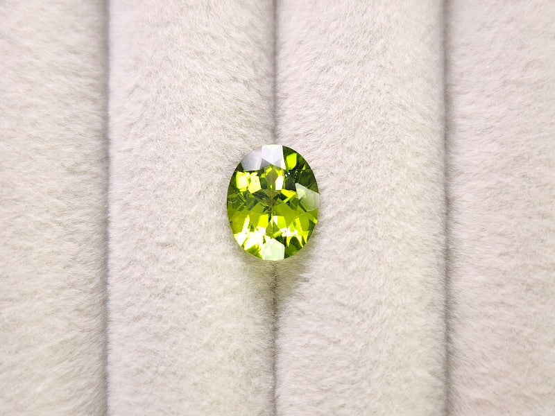 PE-12　ペリドット　2.59ct