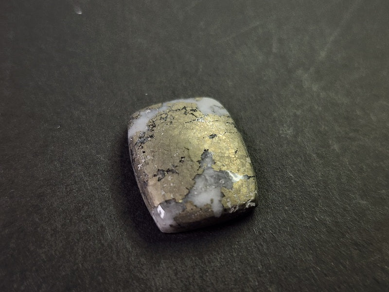 IPY-7　アイスパイライト　19.73ct