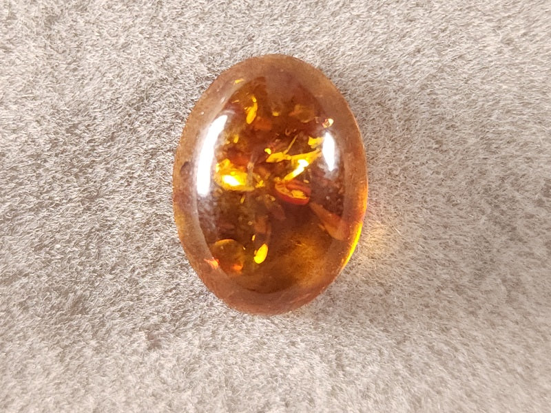 KHK-18　琥珀　2.88ct