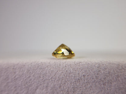 ye-AP-27　イエローアパタイト　1.36ct