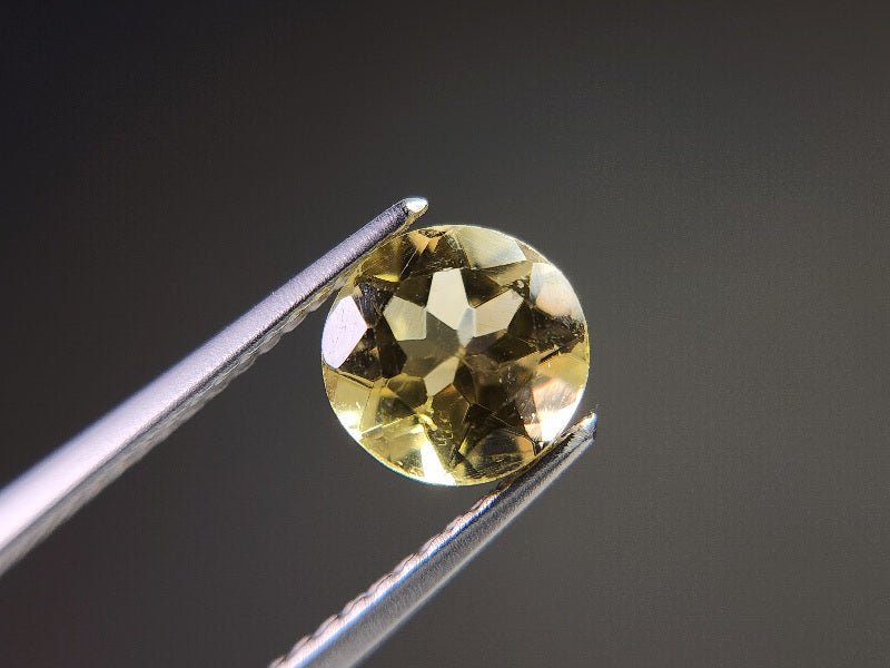 ye-AP-29　イエローアパタイト　1.31ct