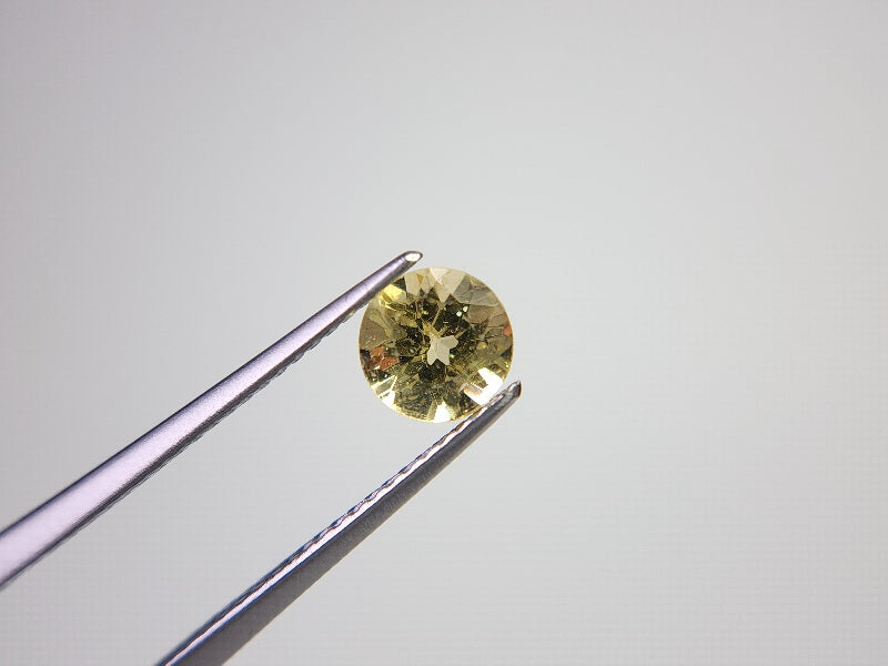 ye-AP-34　イエローアパタイト　0.95ct