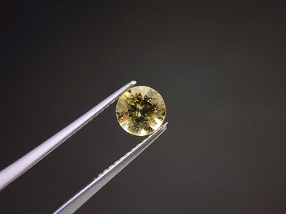 ye-AP-34　イエローアパタイト　0.95ct
