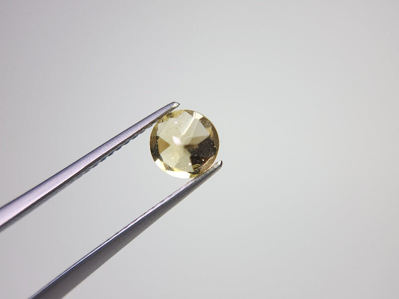ye-AP-34　イエローアパタイト　0.95ct