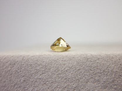 ye-AP-34　イエローアパタイト　0.95ct