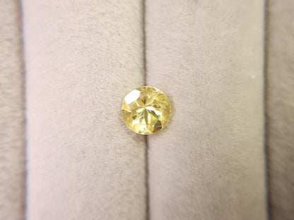 ye-AP-35　イエローアパタイト　0.93ct