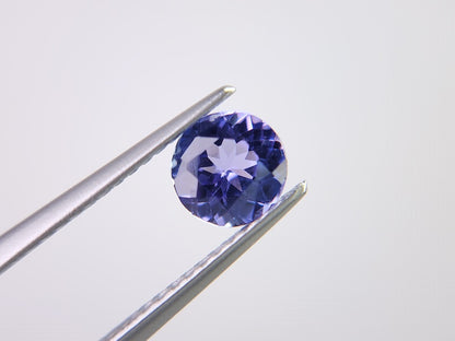 TZ-28　タンザナイト　0.77ct
