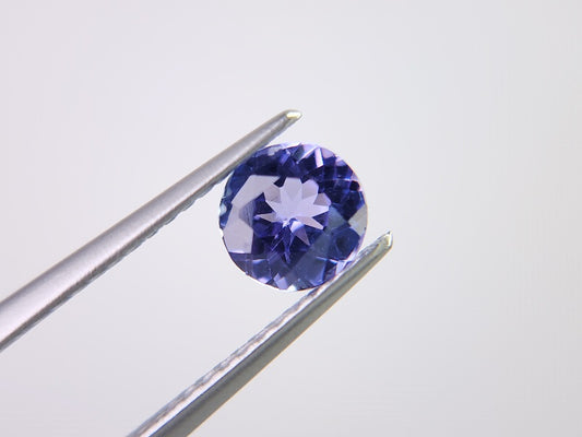 TZ-28　タンザナイト　0.77ct