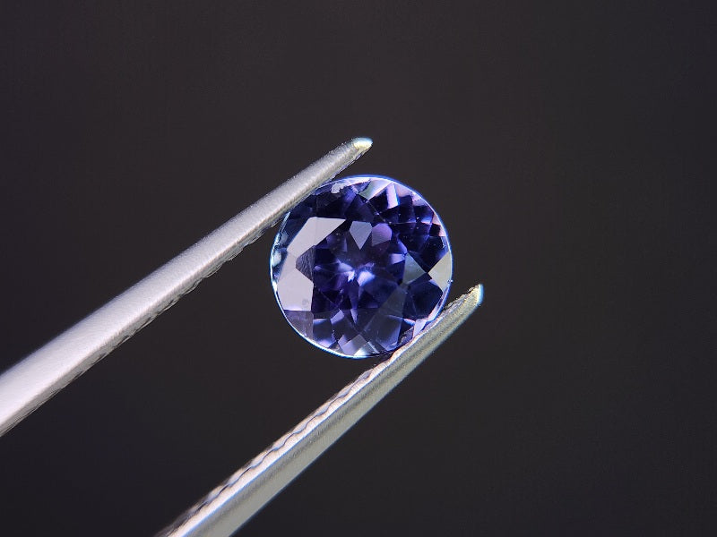 TZ-28 タンザナイト 0.77ct – 東洋ルース公式オンラインショップ