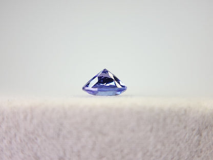 TZ-28　タンザナイト　0.77ct