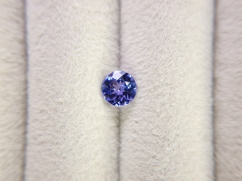 TZ-28 タンザナイト 0.77ct – 東洋ルース公式オンラインショップ