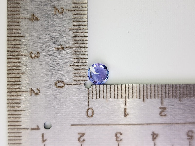 TZ-28　タンザナイト　0.77ct