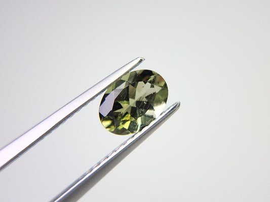 MLD-16　モルダバイト　0.54ct