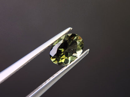 MLD-16　モルダバイト　0.54ct