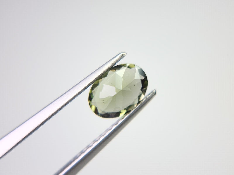 MLD-16　モルダバイト　0.54ct