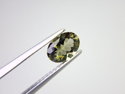 MLD-17　モルダバイト　0.54ct